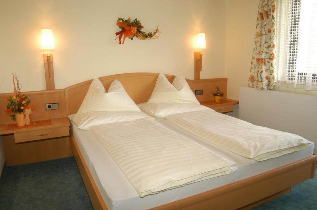 Gastehaus Trattner Hotel Mauterndorf  Room photo